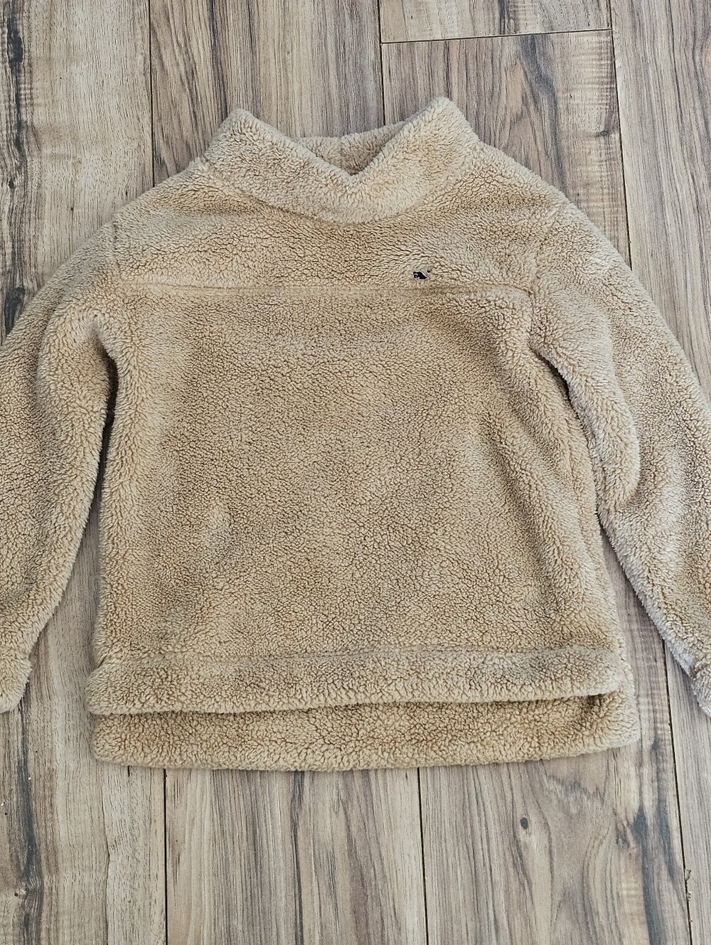 Vineyard Vines Mock Neck Teddy Sherpa Pullover.